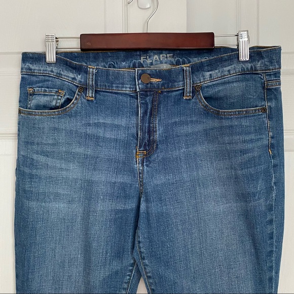 NEW YORK & CO LOW RISE FLARE JEANS - Picture 3 of 8